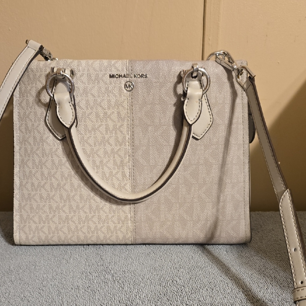 Michael Kors Gray/White Signature Satchel